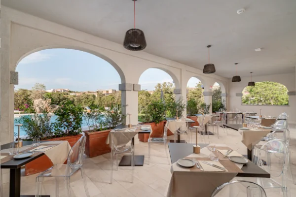 Ristorante e Lounge Bar 8